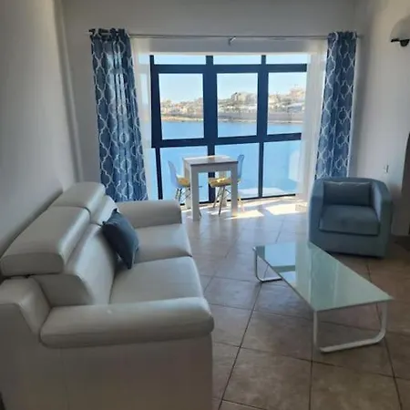 Seafront 2 Bedroom Apartment Marsaskala Extérieur photo
