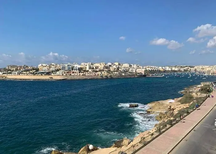 Seafront 2 Bedroom Apartment